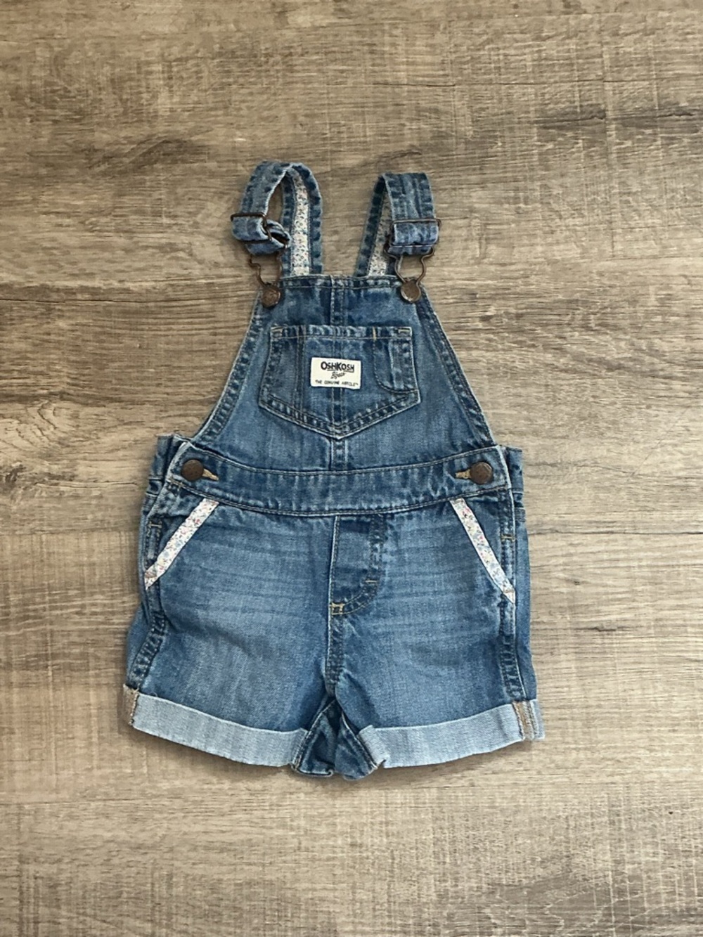 oshkosh b gosh baby girl Vest Back Overalls Shorts Floral Lined Cuffed 9 Months